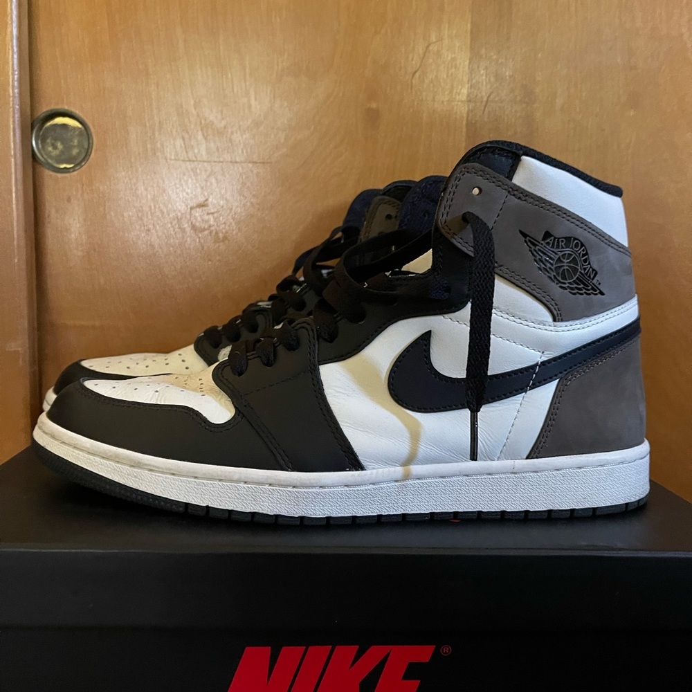 Air Jordan 1 High OG Mocha Size 11 Used